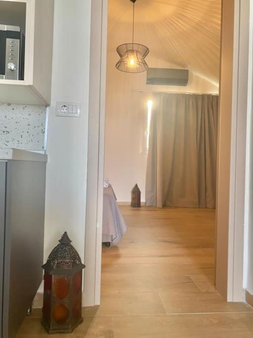 Ocean Sun 4 Apartment Фира Екстериор снимка