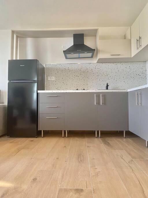 Ocean Sun 4 Apartment Фира Екстериор снимка
